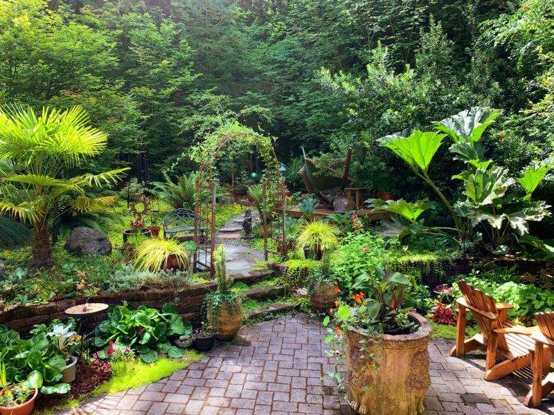 Maple Grove Garden Co. 5